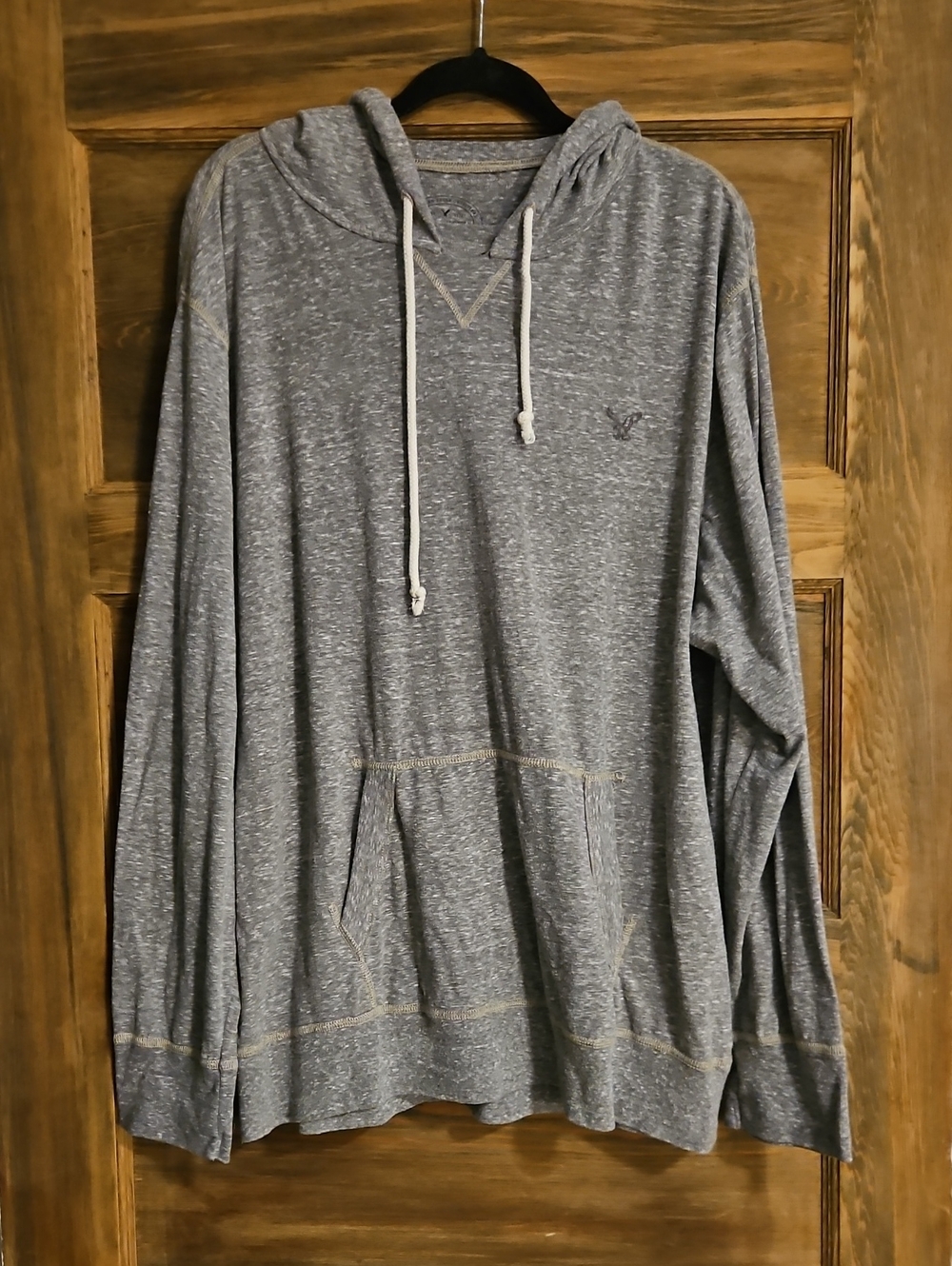 Lightweight American Eagle Gray Hooded Long-Sleeve Pullover Shirt